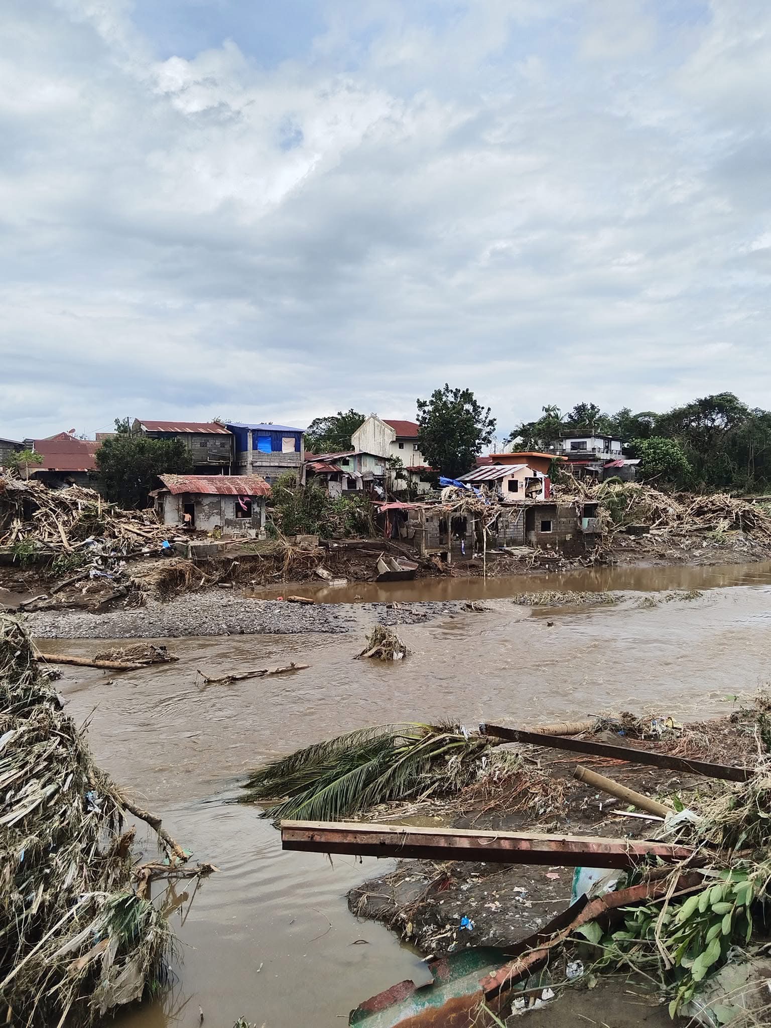 Homes Gone, No food, No water, Urgent Relief needed,Help! campaign photo, 5 of 8