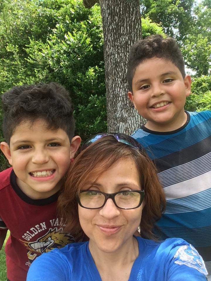 Help Us Take Our Mom Home to El Salvador campaign photo, 4 of 7