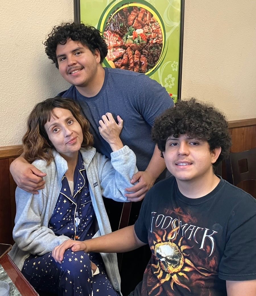 Help Us Take Our Mom Home to El Salvador campaign photo, 5 of 7