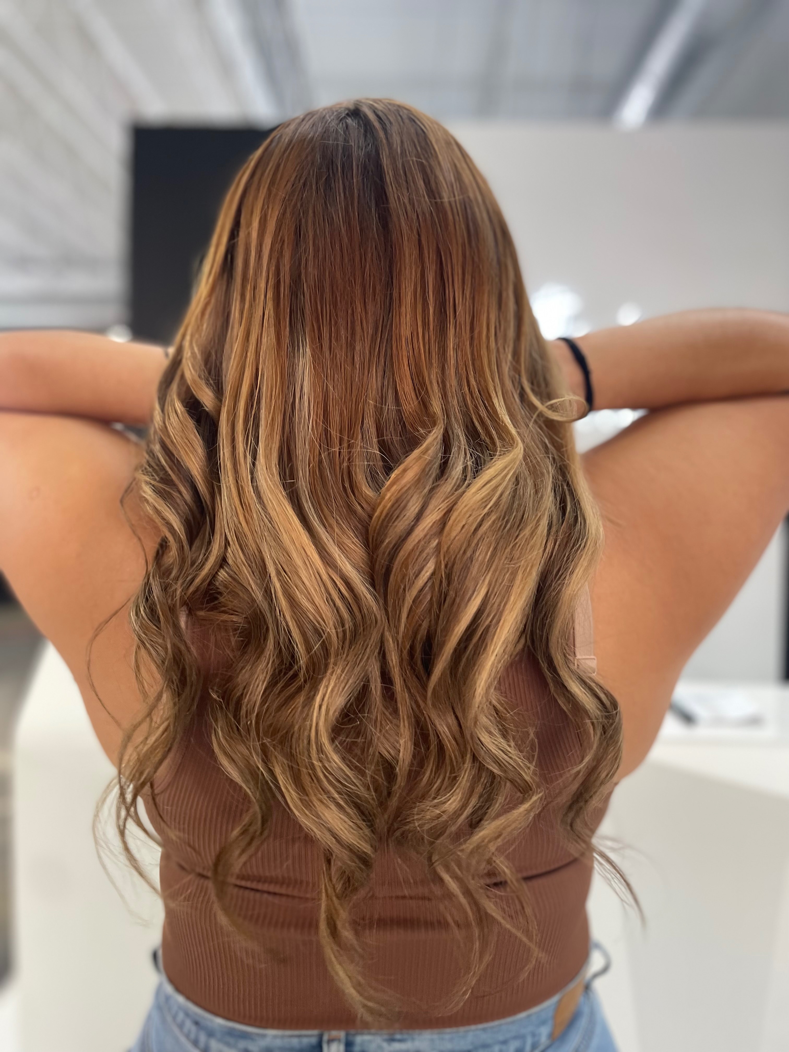 Help Lorena Beatriz Finish Cosmetology School campaign photo, 2 of 8
