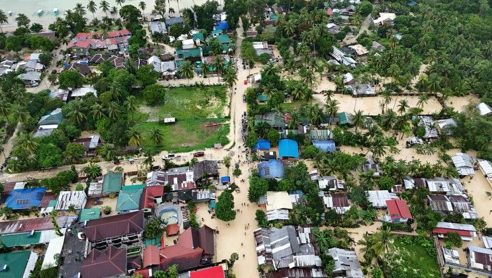 Emergency Relief for Port Barton Evacuees photo
