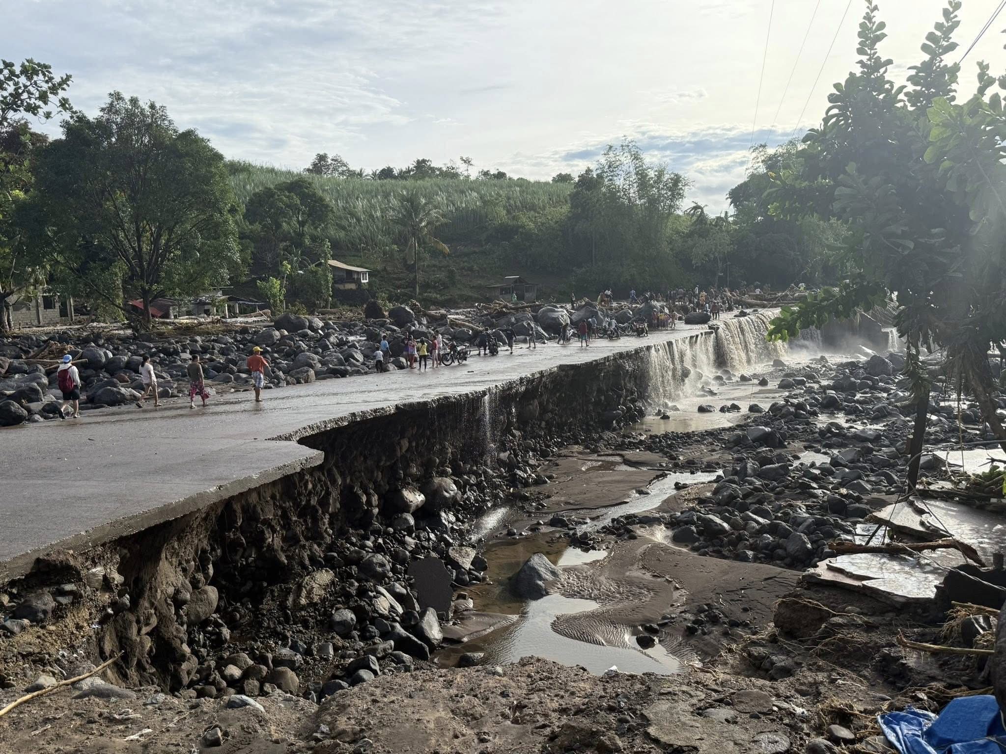 Help Canlaon City Recover from Typhoon Tino campaign photo, 5 of 6