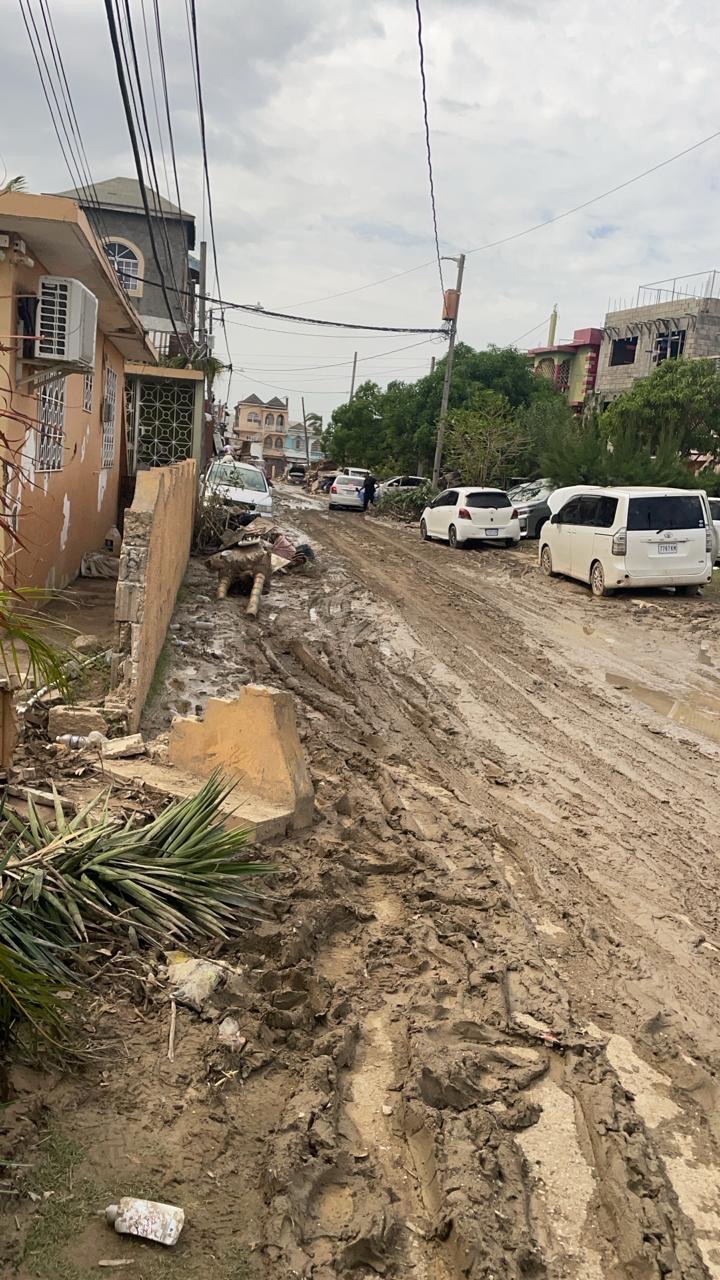 Foto de la campaña Help Pastor Shelly Ann Sanders Aid Montego Bay, 6 de 8