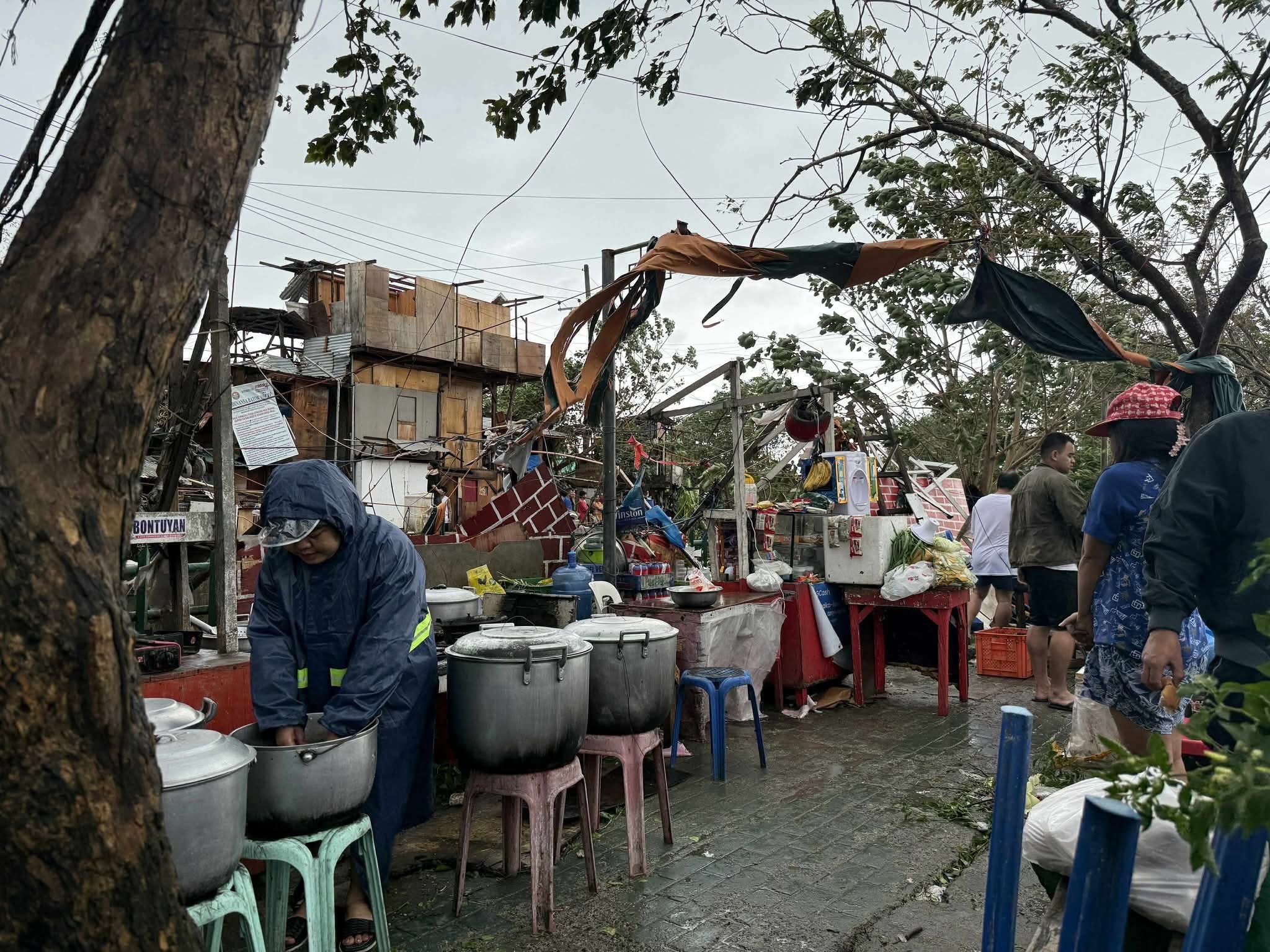 Help Cebu Families Devastated by Typhoon Tino campaign photo, 6 of 8