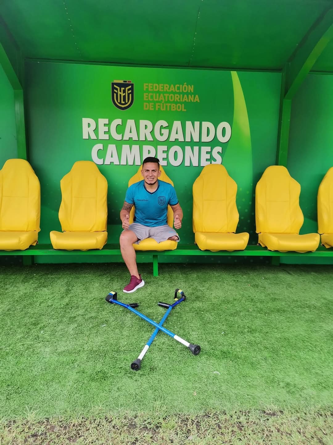 Ayúdame a seguir cumpliendo mis sueños de jugar al fútbol ⚽ campaign photo, 4 of 8