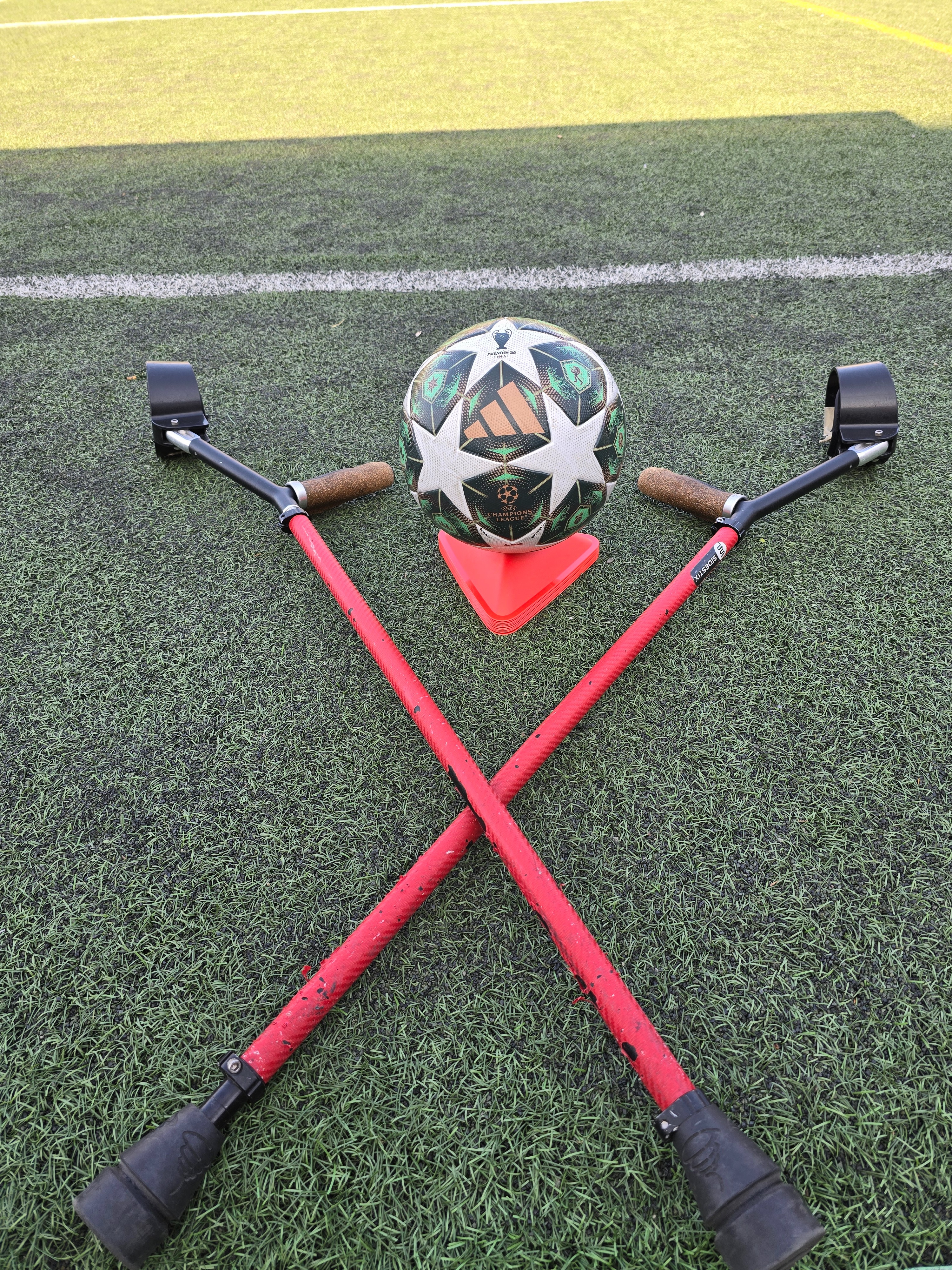 Ayúdame a seguir cumpliendo mis sueños de jugar al fútbol ⚽ campaign photo, 6 of 8