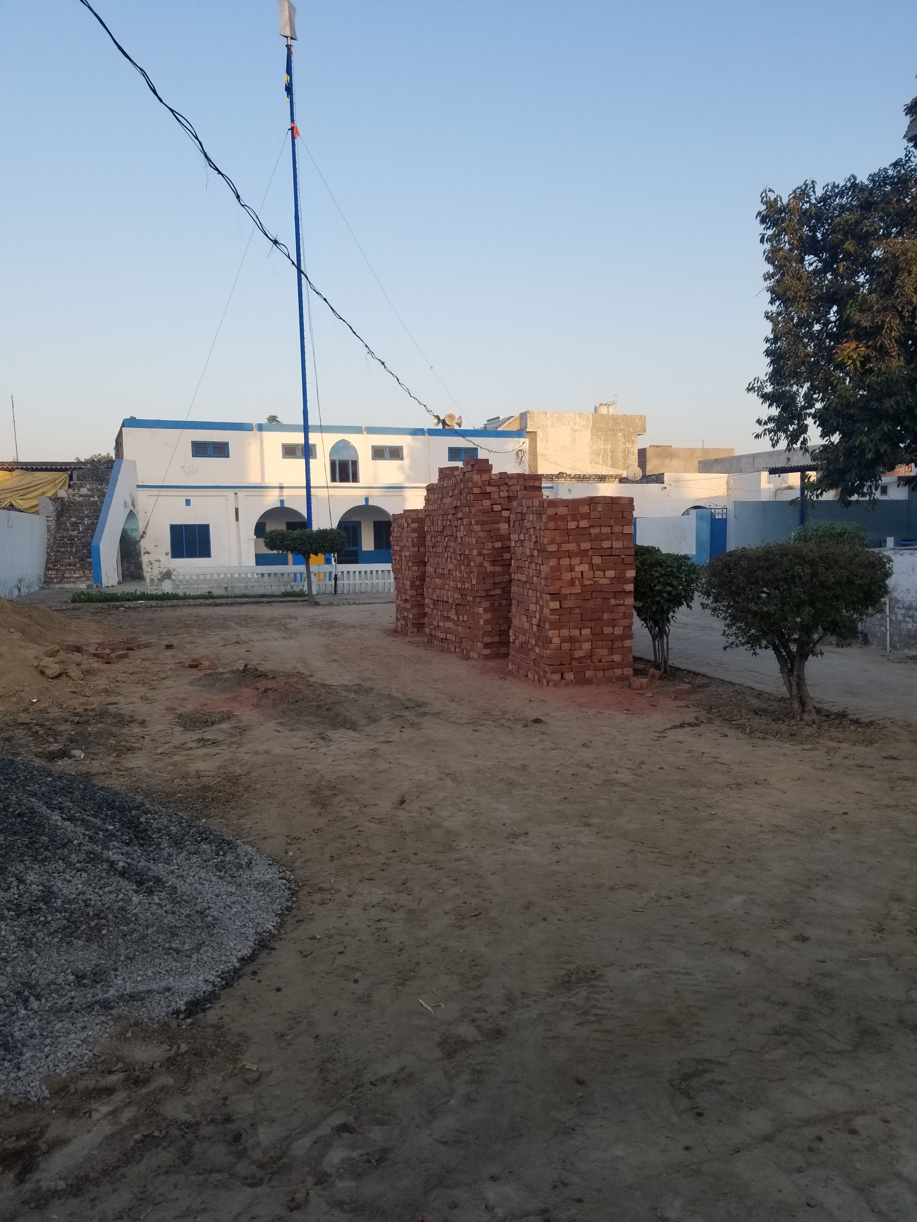 Help Finish Gurdwara Sahib in Naushehra Pannuan campaign photo, 2 of 5