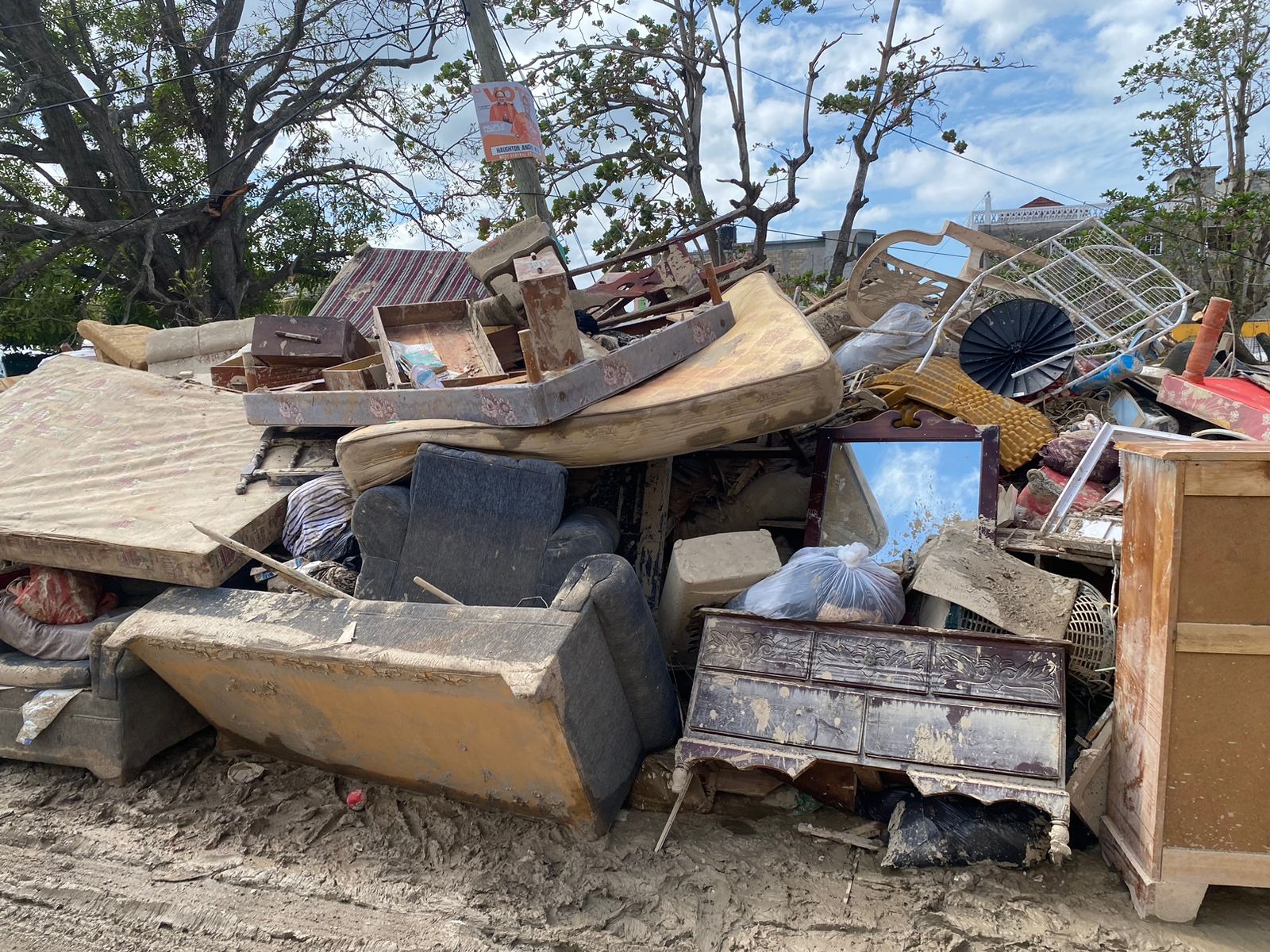 Help Renardo Rebuild After Hurricane Melissa campaign photo, 7 of 8