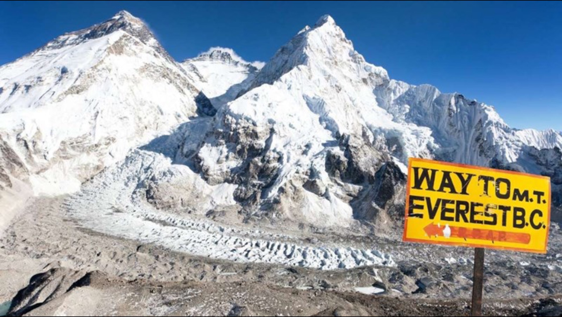 Trekking to Everest for Teenage Cancer Trust photo