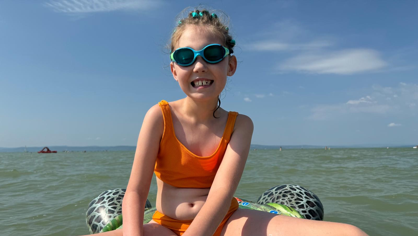 Help Scarlett Thrive: Urgent Support and Equipment Needed photo