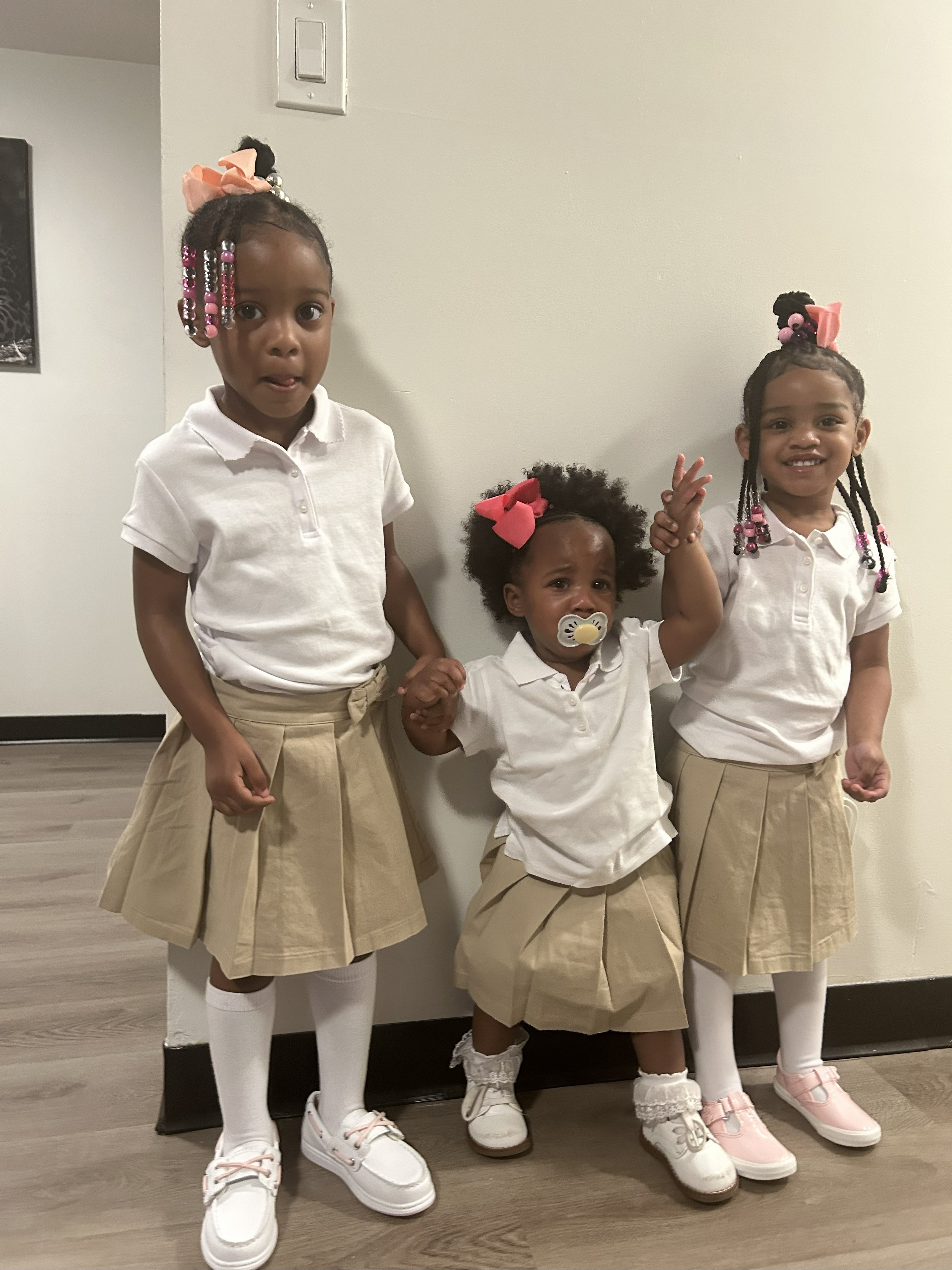 Support Arkeria's and her 3 daughter's Fight Against Cancer campaign photo, 2 of 6