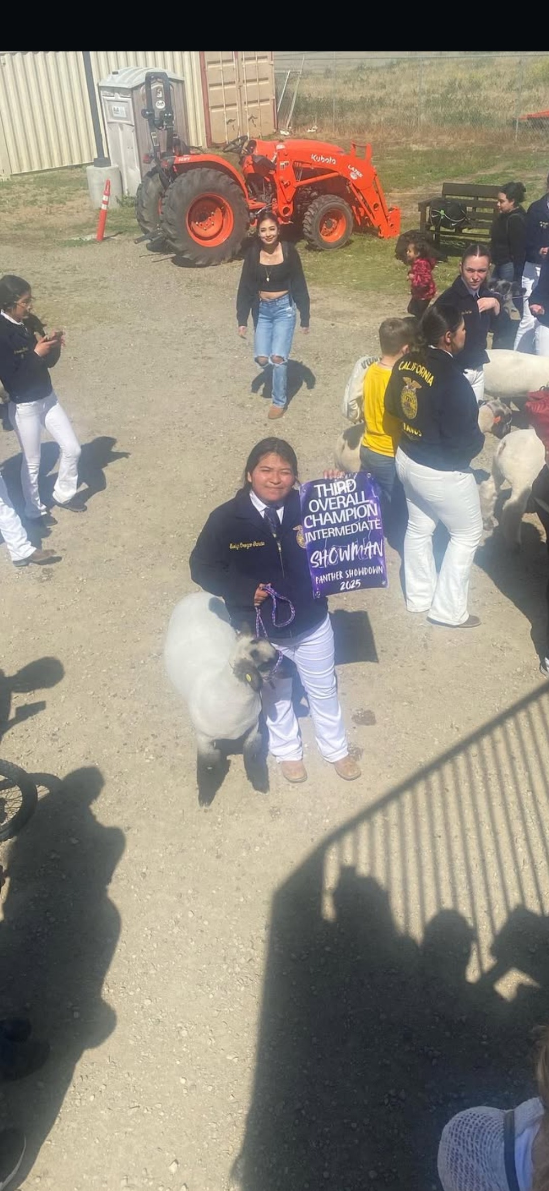 Help Evelyn and Emily Raise Fair Animals campaign photo, 4 of 5