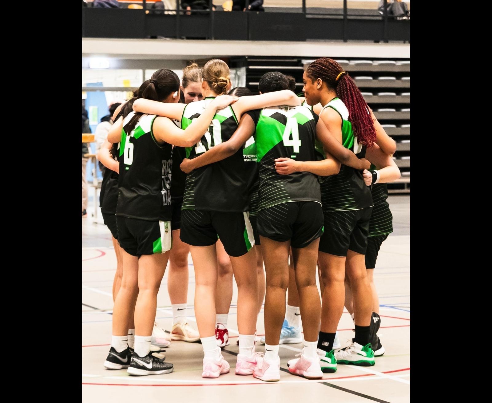 Help ons V18 team van Rotterdam Basketbal naar Berlijn! campaign photo, 2 of 8