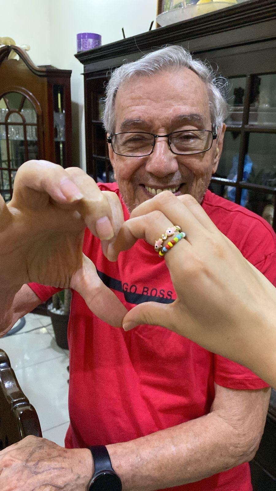 Ayudemos a Papaluis a seguir sonriendo  Help Papaluis Keep campaign photo, 4 of 8