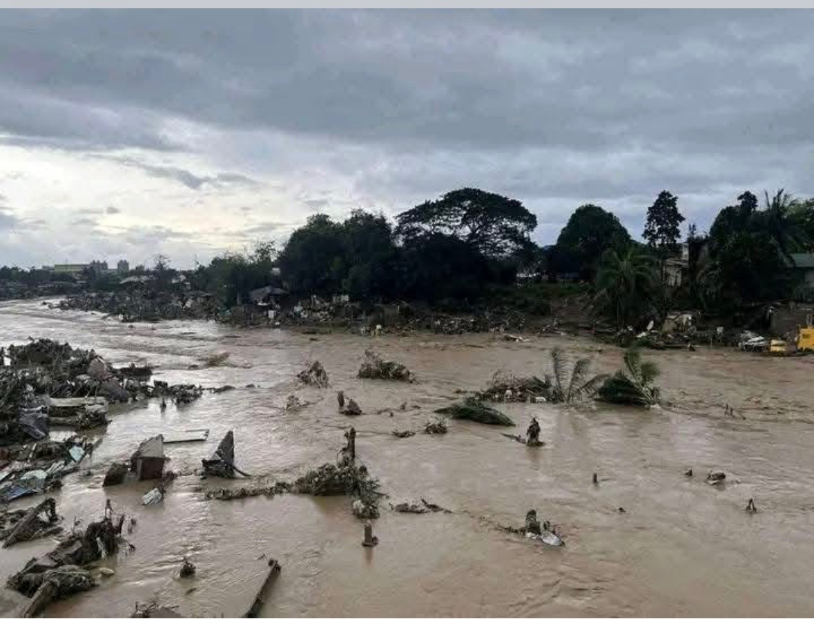 Help Feed The Kids and Families after Typhoon Tino- Cebu campaign photo, 4 of 8