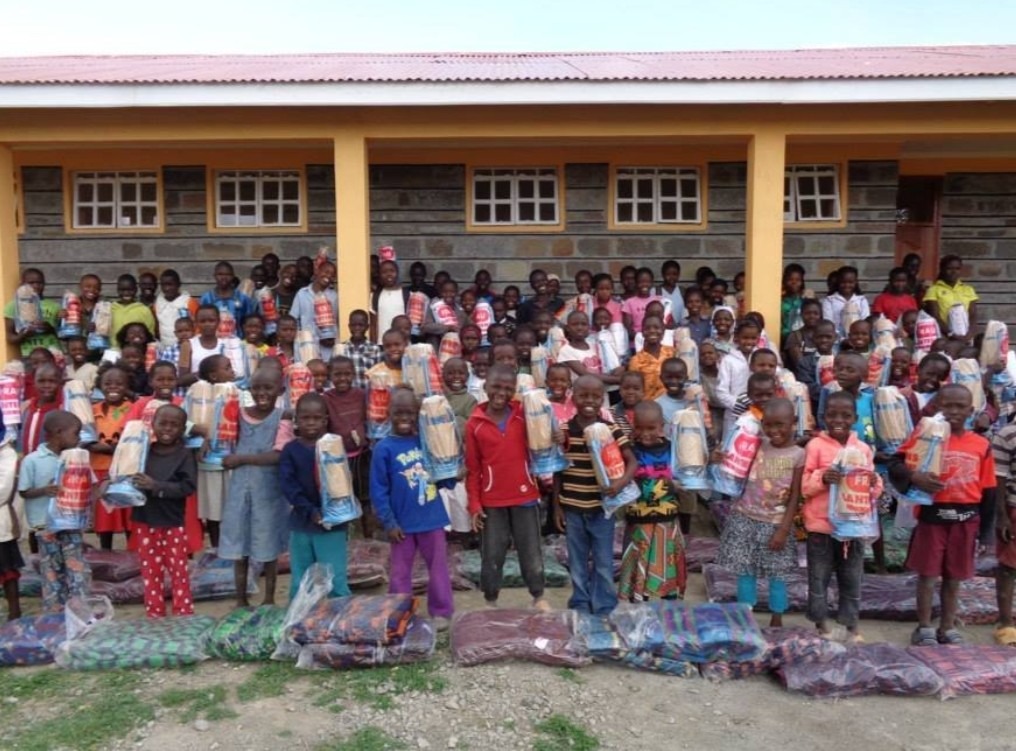 Mission trip to Kenya campaign photo, 2 of 3