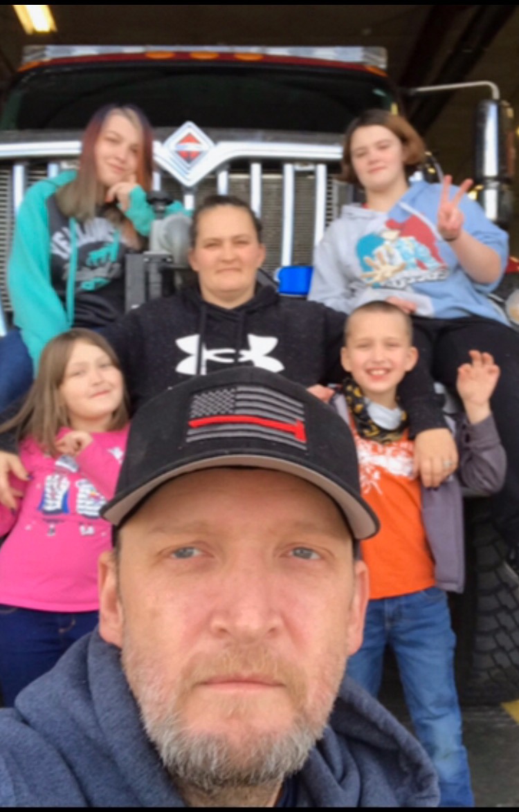 Help Thomas Cover Medical Bills & Support His Family During campaign photo, 4 of 5