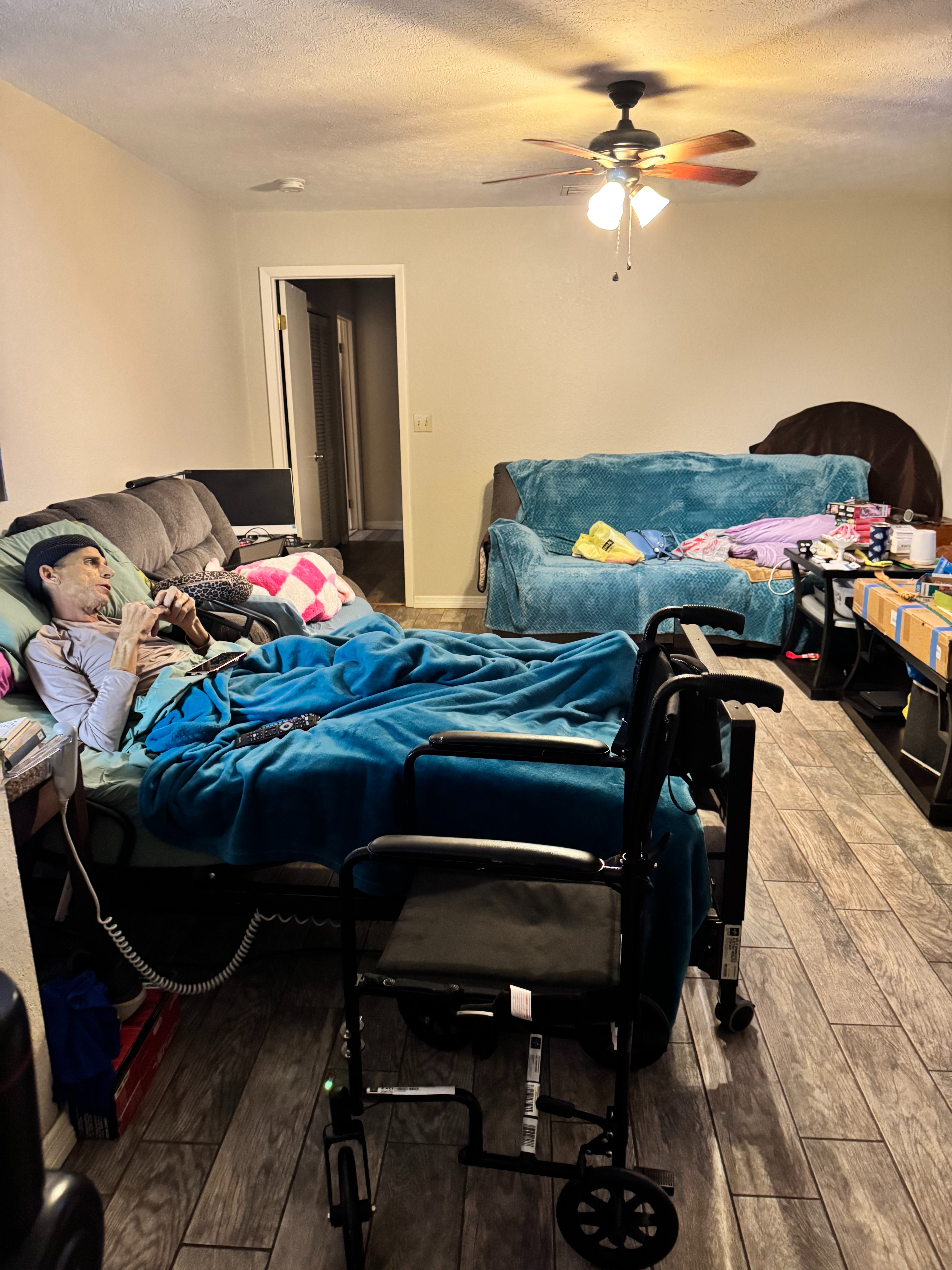 Help Support Kenneth's last days with his family- Thank You! campaign photo, 4 of 8