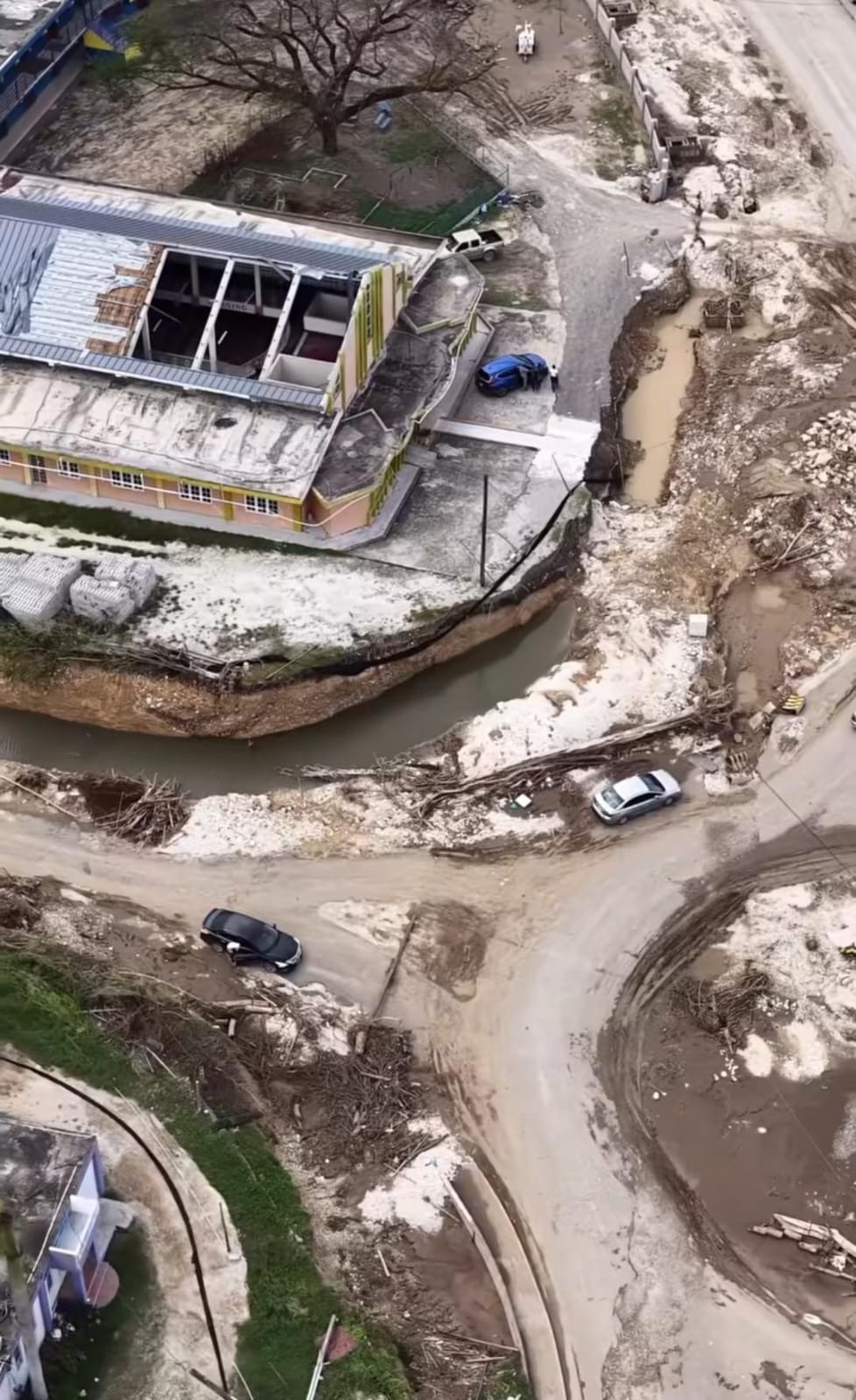 Help Kamish's Family Rebuild After Hurricane campaign photo, 4 of 7