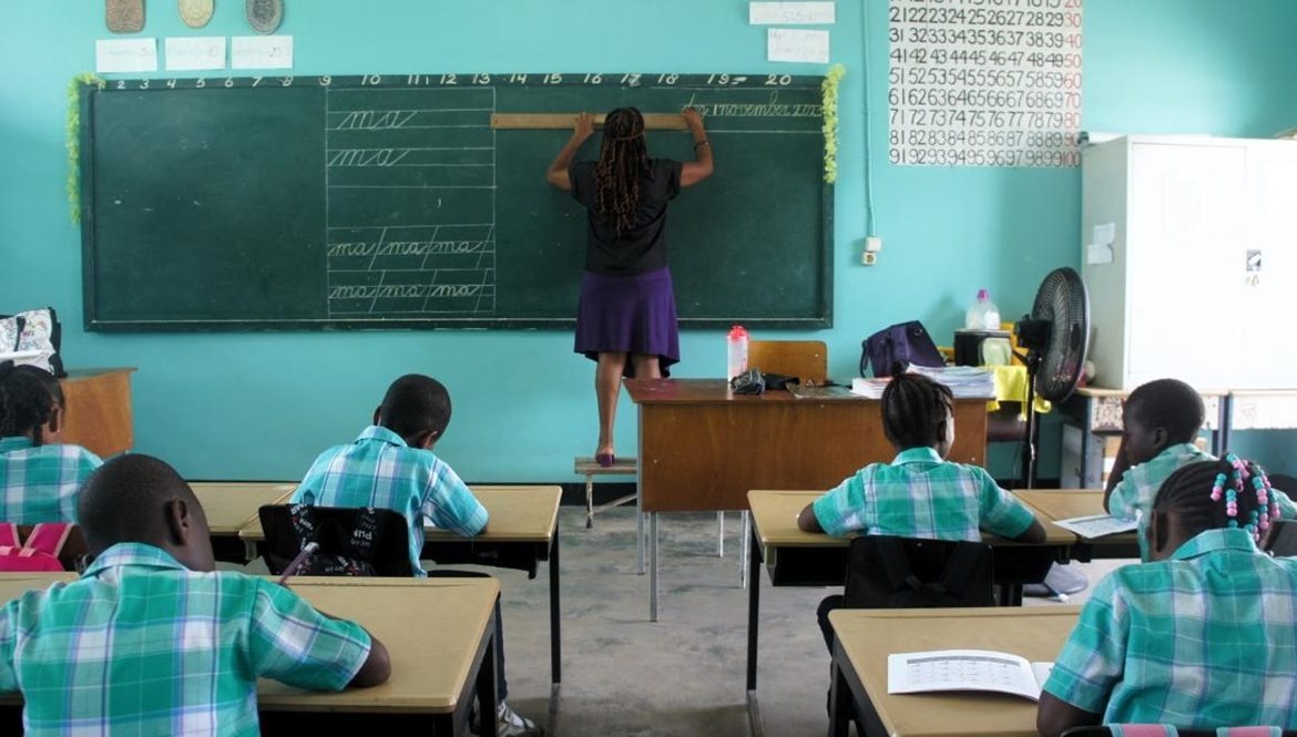 Steun Surinaamse kinderen meer te leren over gezonde voeding campaign photo, 2 of 4