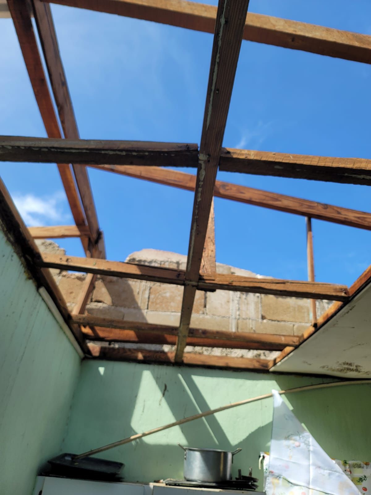 Help Rosie and Her 2-Year-Old Rebuild Their Home campaign photo, 2 of 5