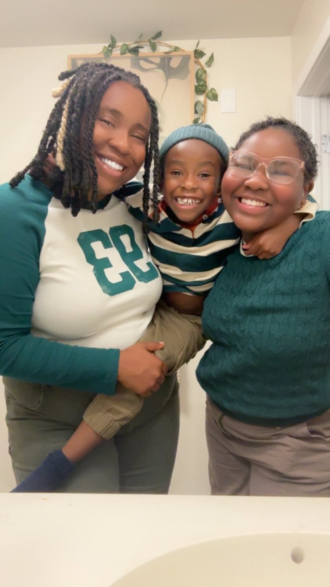 Donate to Lift Kree Charvis and Her Kids campaign photo, 7 of 8