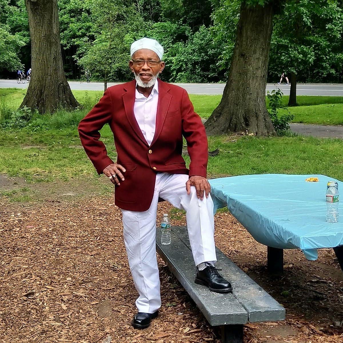 Help this Father and Grandfather Get a Critical Angioplasty campaign photo, 2 of 5