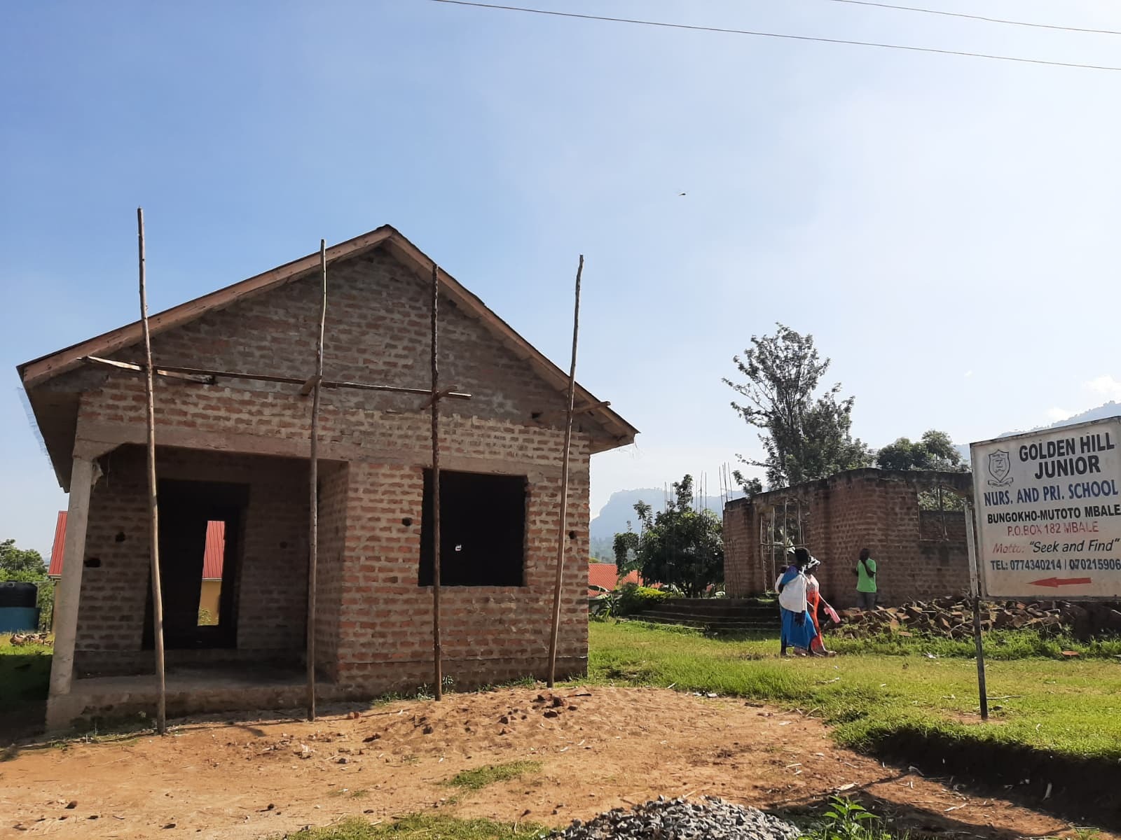 Spenden für eine Klinik auf dem 'Golden Hill' in Uganda ⛰️ campaign photo, 4 of 7