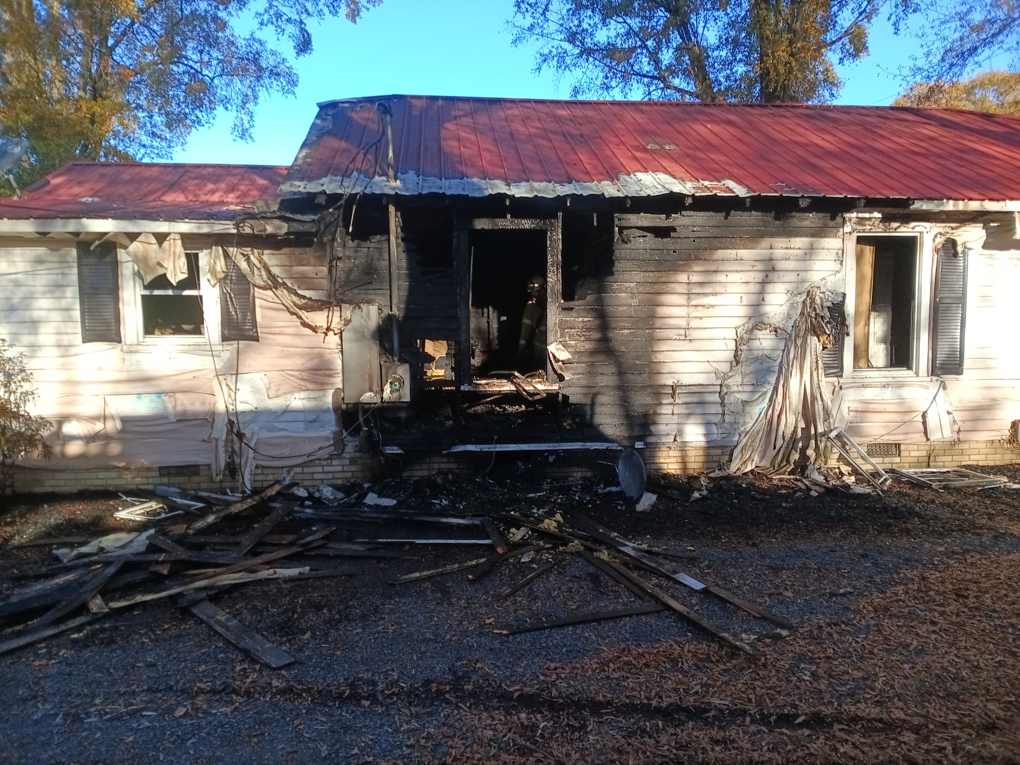Support my sister after a house fire. campaign photo, 2 of 5