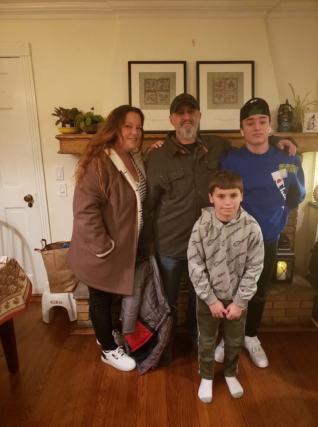 Help Joe and Janine pay their bills and buy food campaign photo, 2 of 5