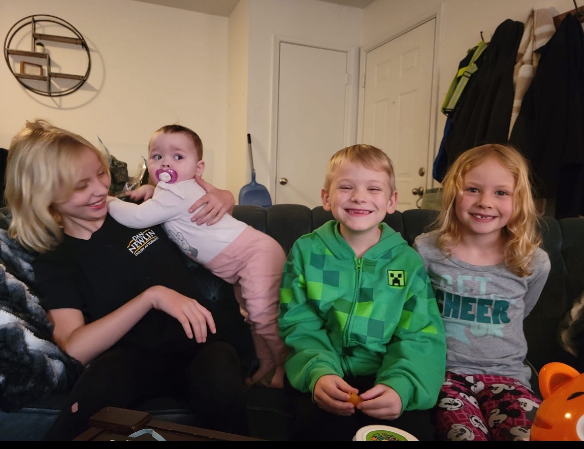 Help Alexis Support a Family in Need campaign photo, 2 of 4