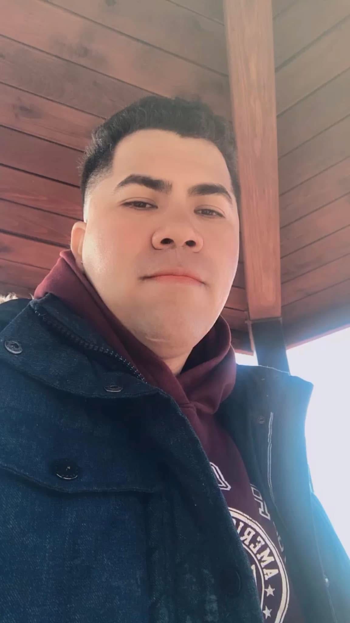 Help Renny’s Family Fighting ICE Detention campaign photo, 2 of 6