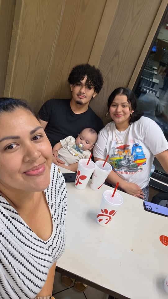 Help Franky Cruz Reunite with His Family campaign photo, 2 of 5