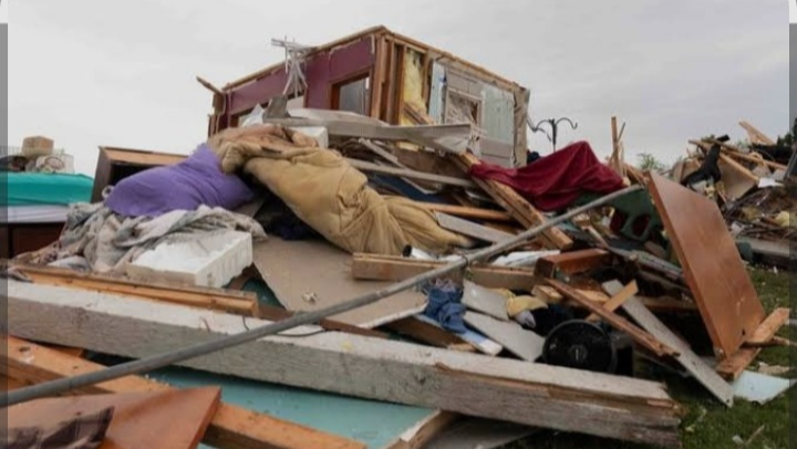 Rebuild Lives: Aid Families After Hurricane photo