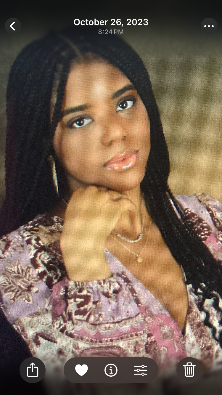 Help Amira Stay in College and Achieve Her Dream campaign photo, 5 of 8