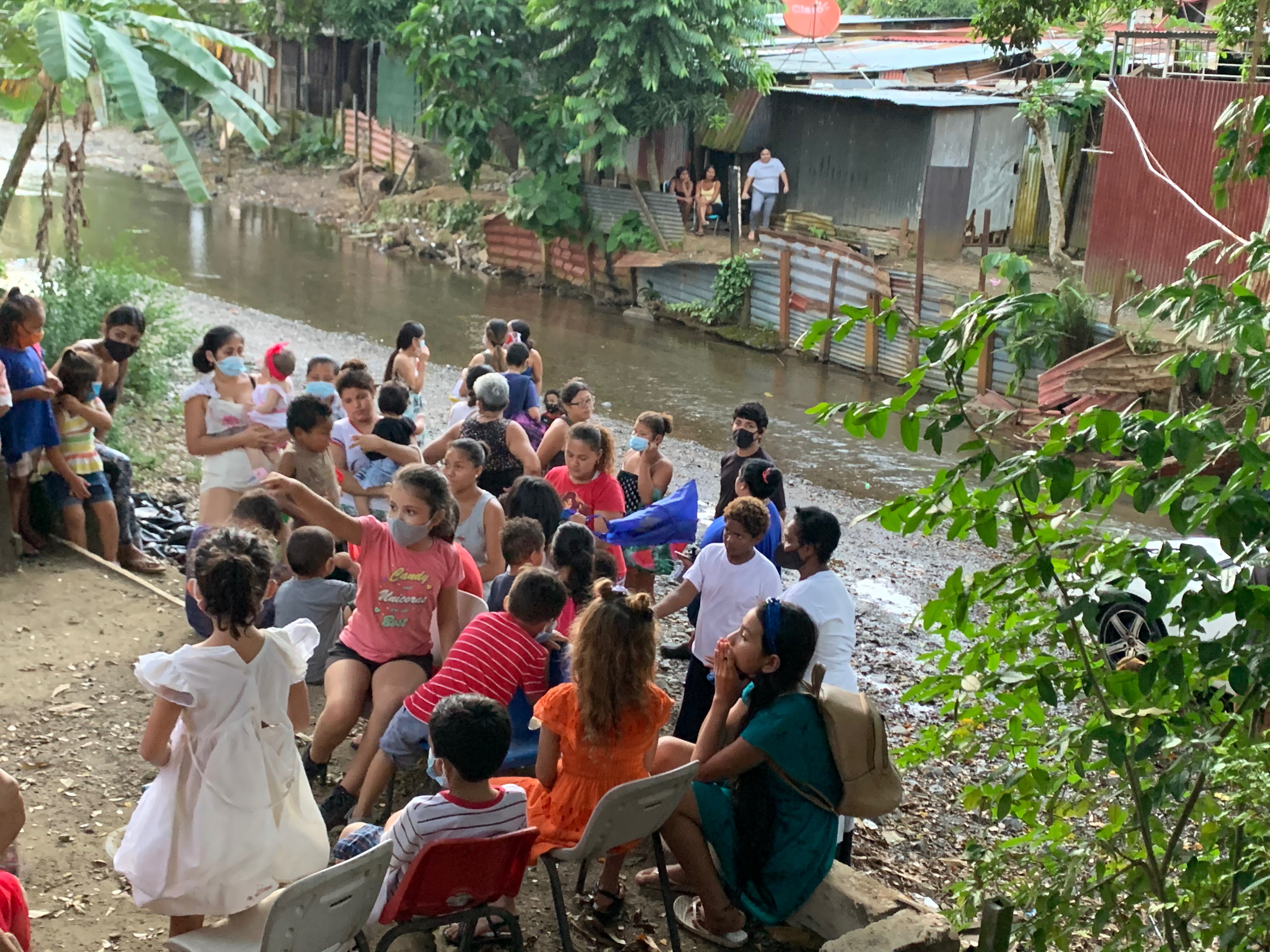 Support Families in need for the Holidays in Puntarenas CR campaign photo, 7 of 8
