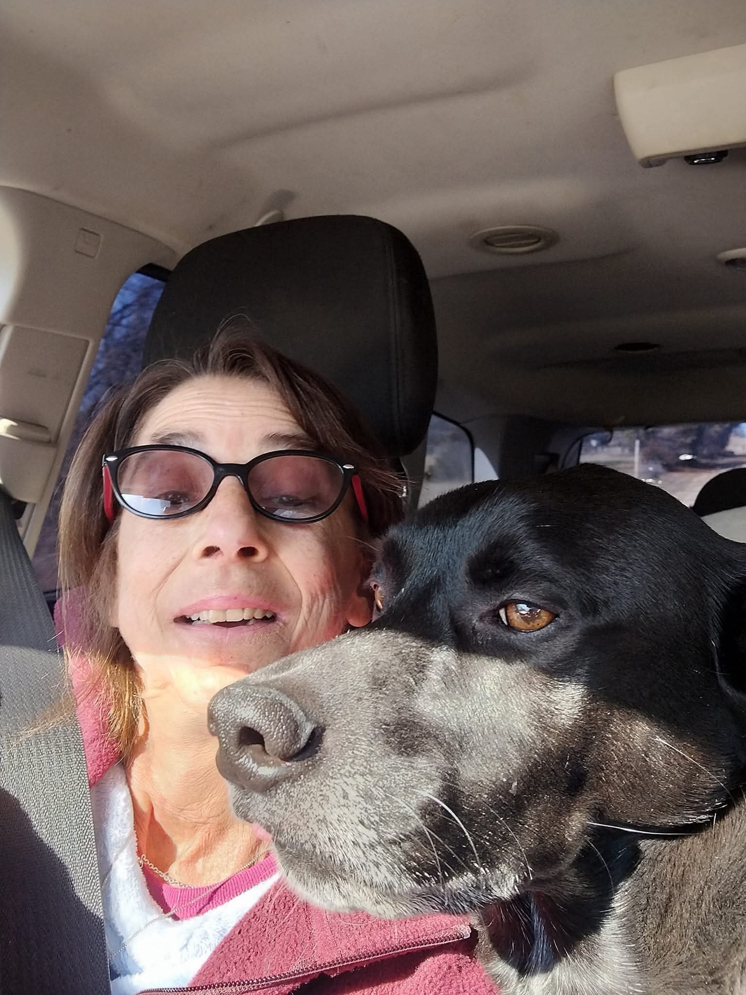 Help assist with Melissa Marshan Johnson-Whiteley's Funeral campaign photo, 2 of 5