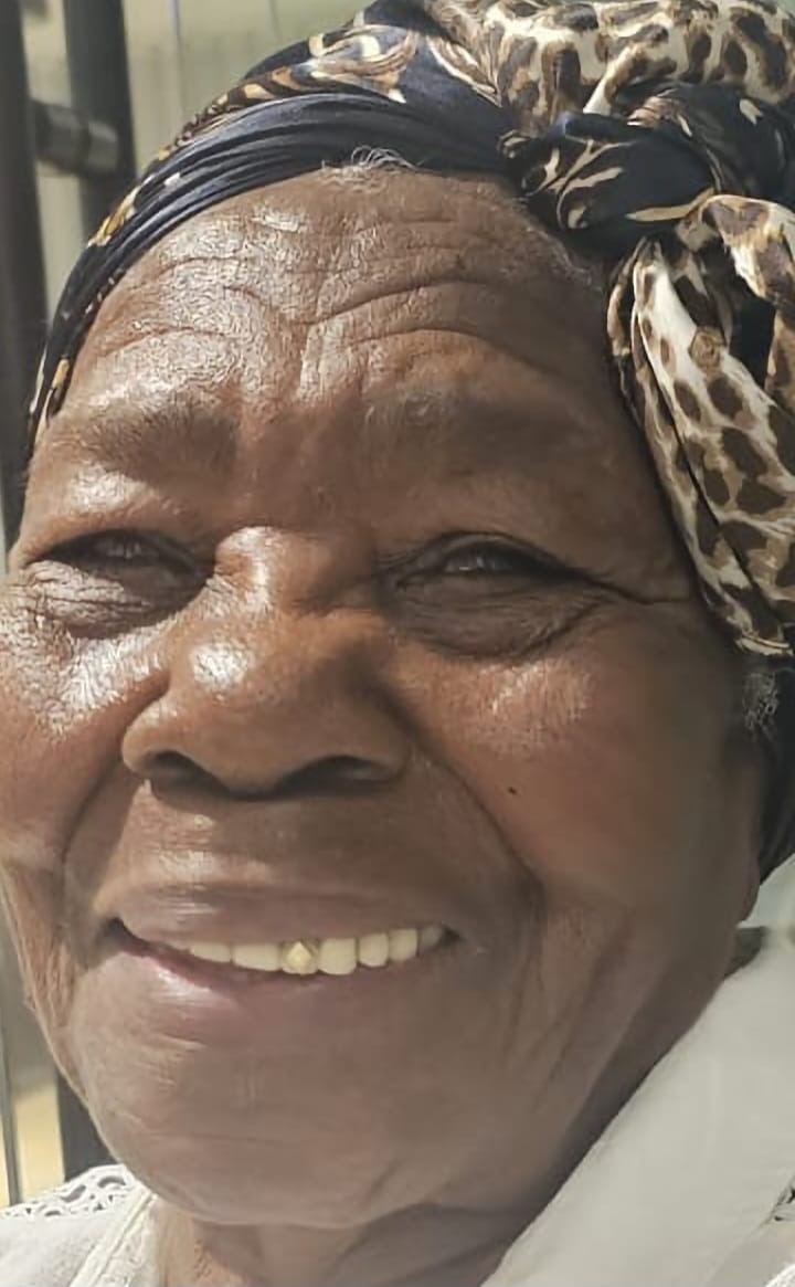 Gwendolyn Draummond to rebu ild her house in Jamaica campaign photo, 2 of 5