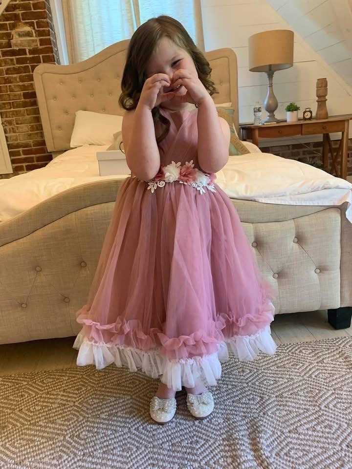 Support Hayleigh Jade's Fight Against Leukemia campaign photo, 2 of 4