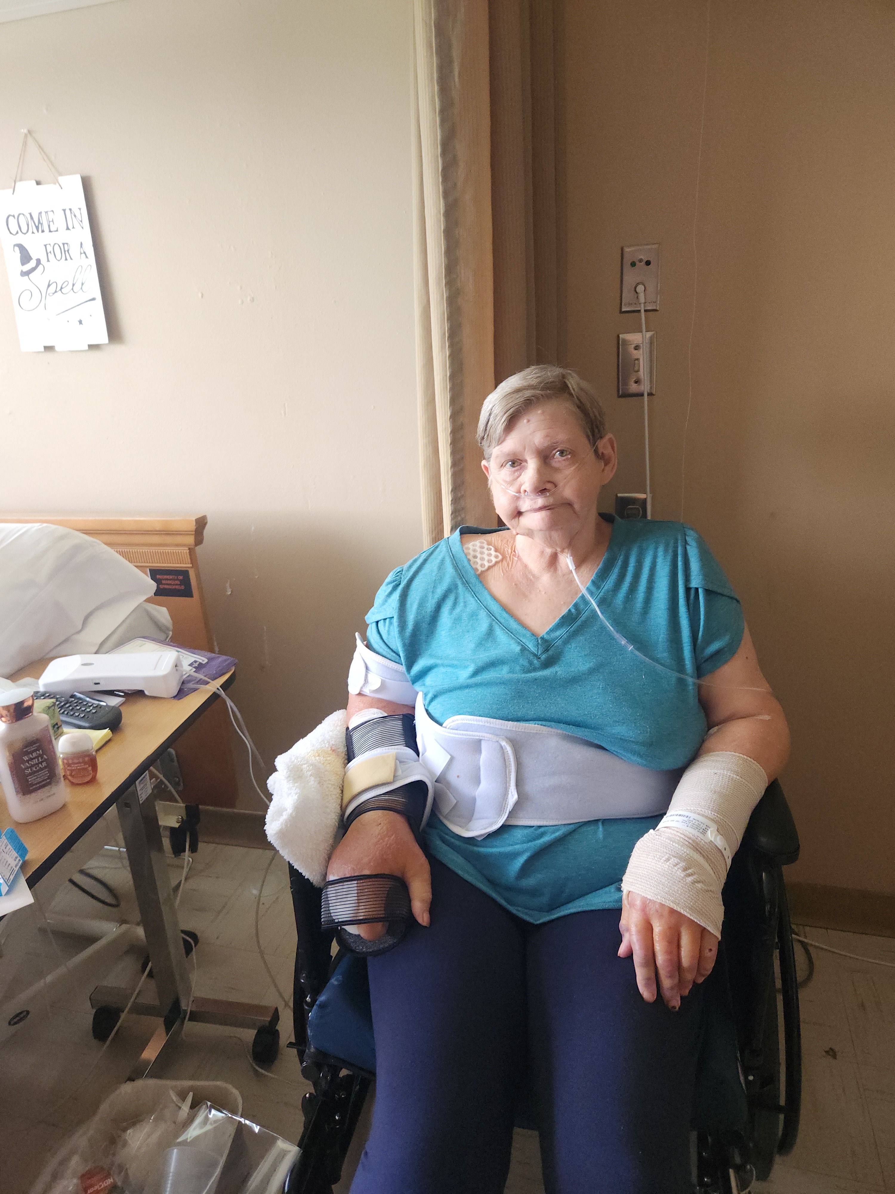 Assist Mom's Recovery: Urgent Need campaign photo, 5 of 6