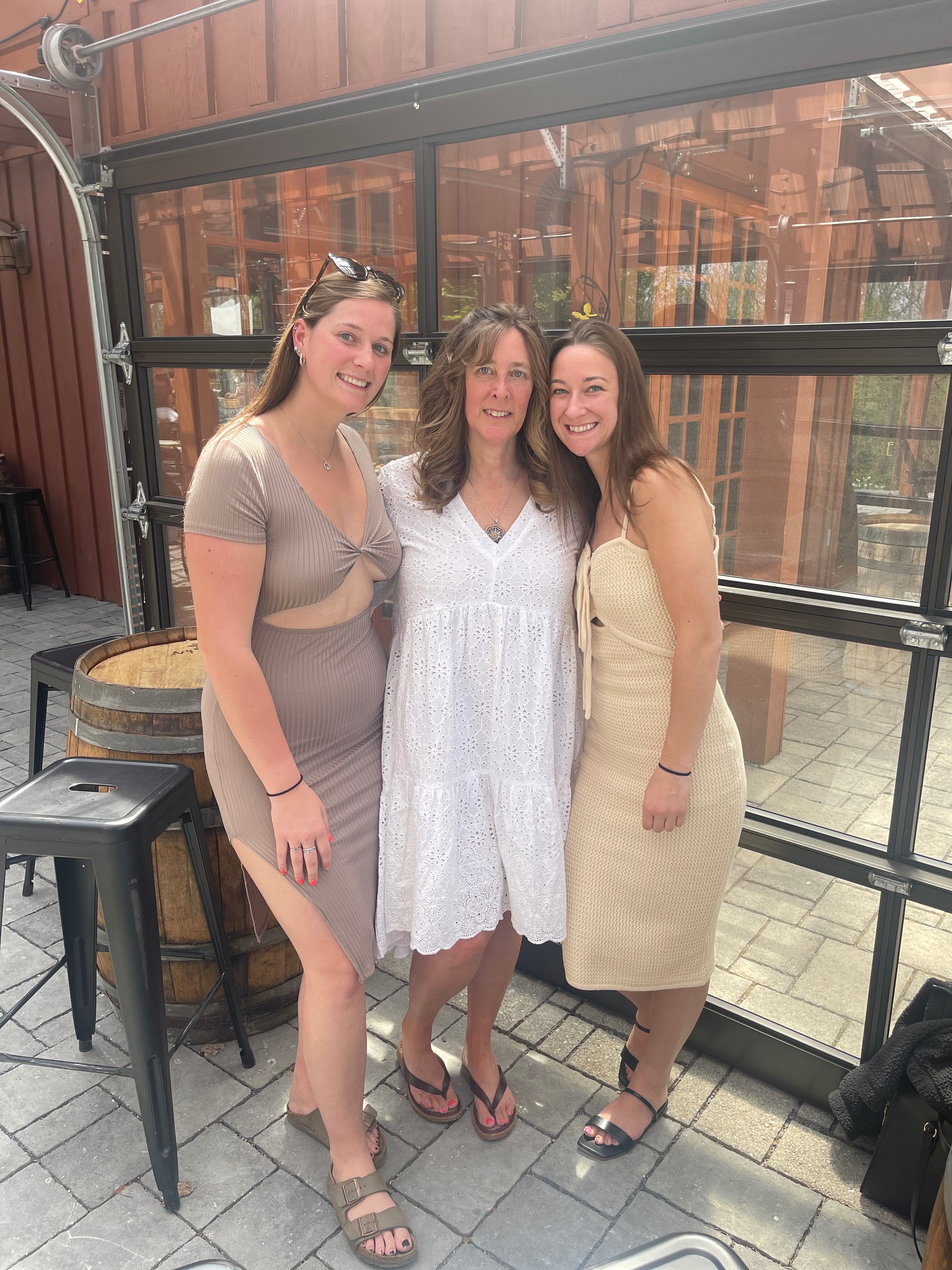 Please Donate to Ease Jen’s Liver Transplant Expenses campaign photo, 2 of 8