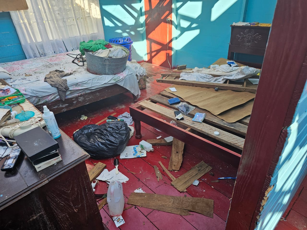 Help Alma Restore Her Home and Life campaign photo, 4 of 8