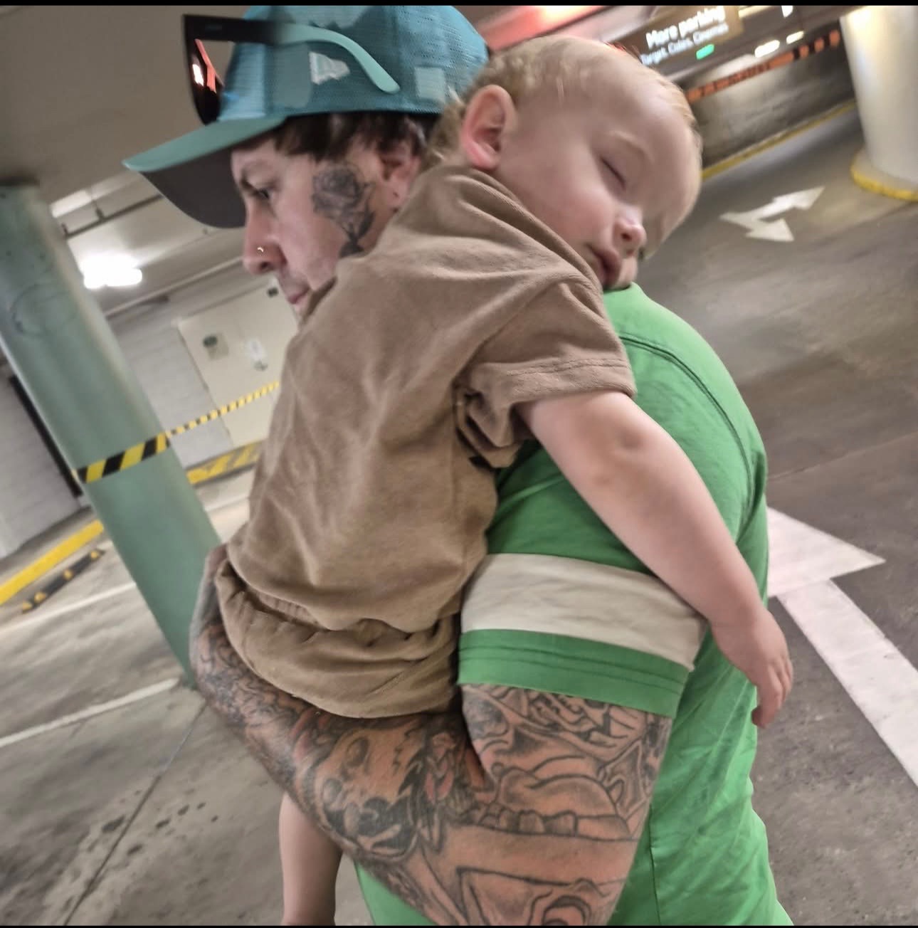 Help Julz and Mark after the unexpected loss their son Kayne campaign photo, 2 of 5