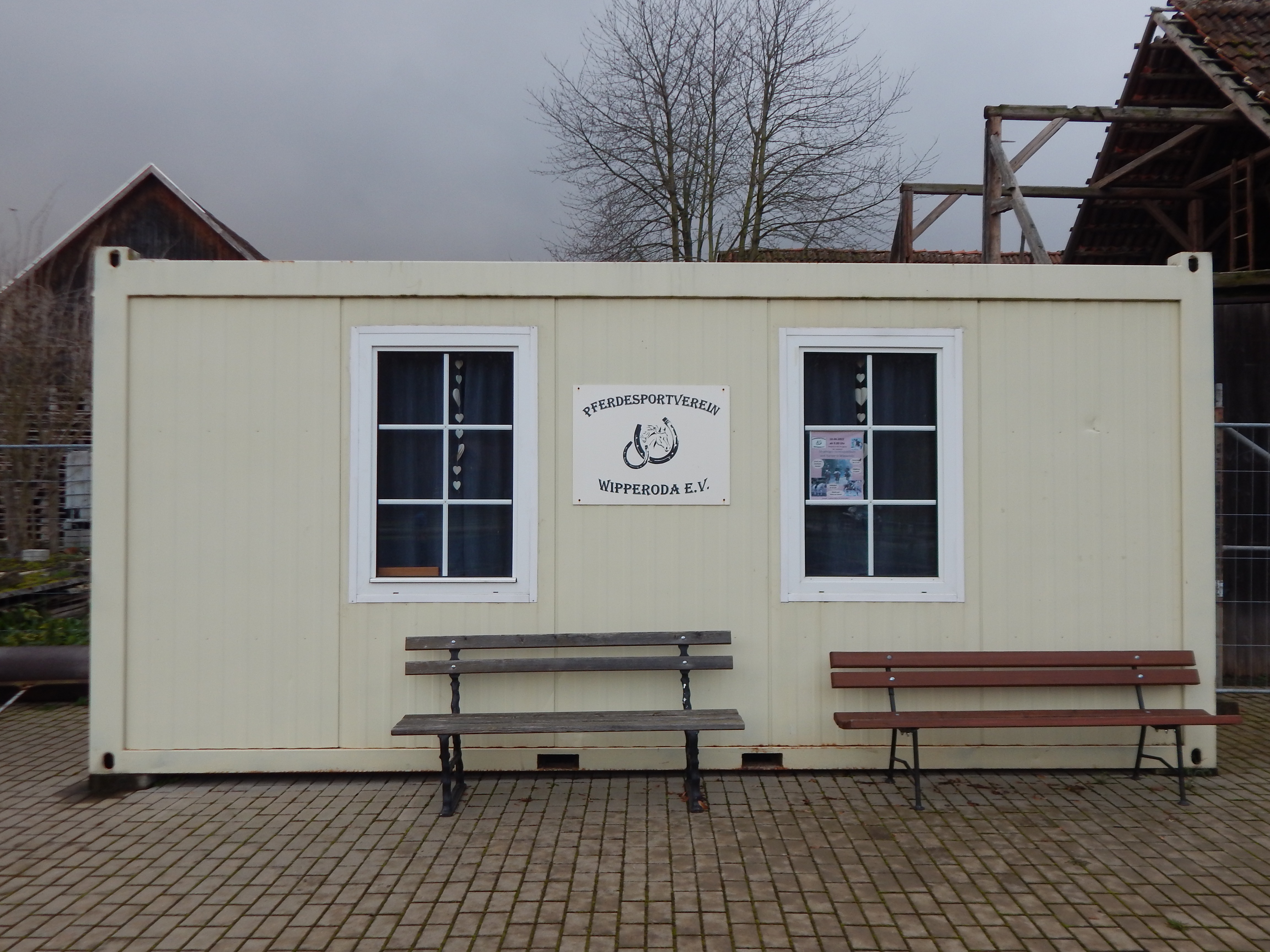 Reparatur unseres Reiter-Containers campaign photo, 2 of 7