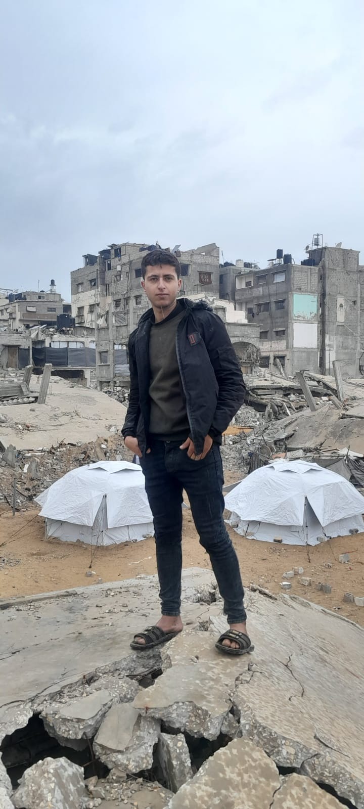 Donate to Qusay's Family for Survival and Hope campaign photo, 5 of 7