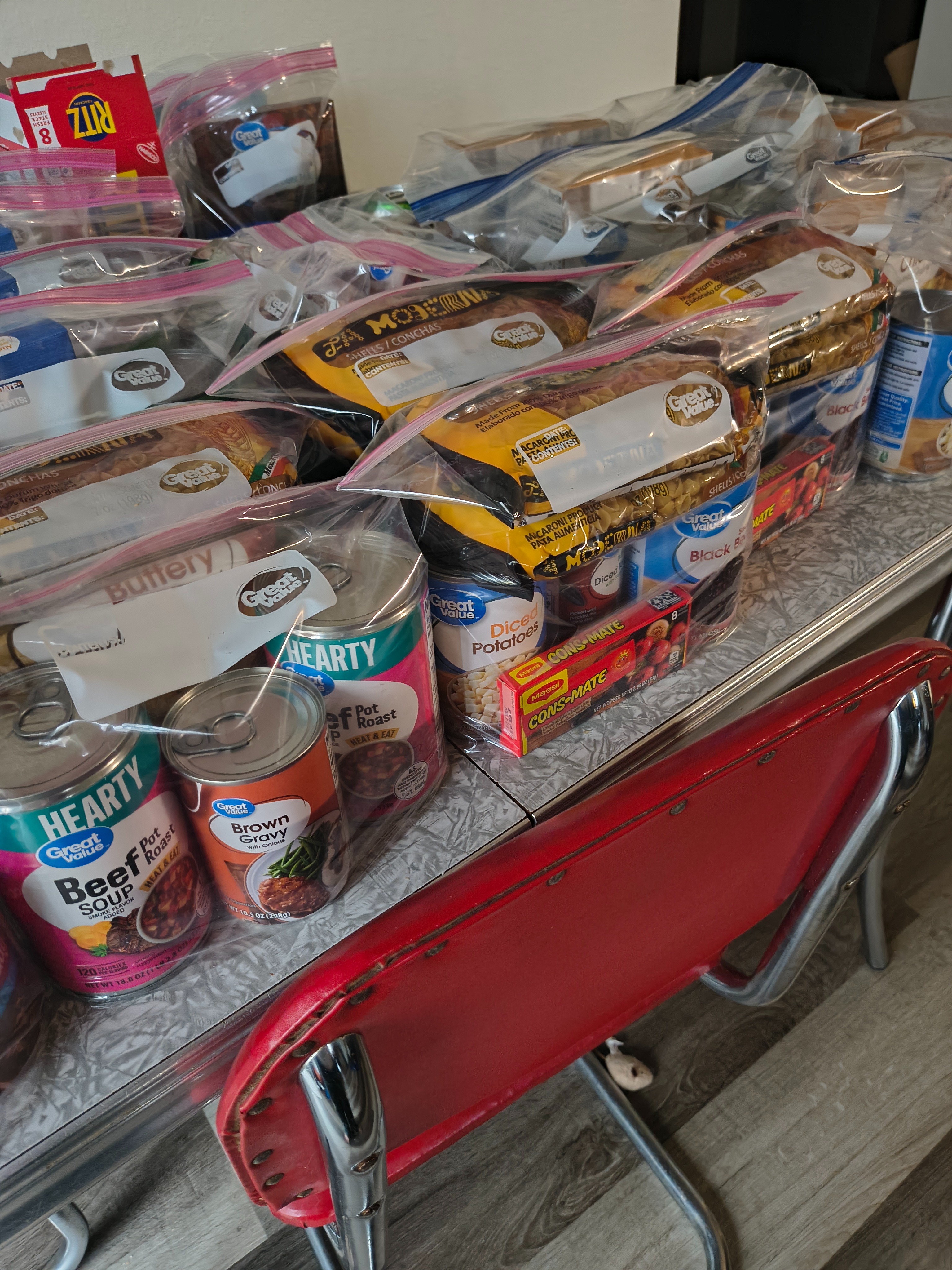Support Hearts and Paws Kitchen's Mission campaign photo, 4 of 5