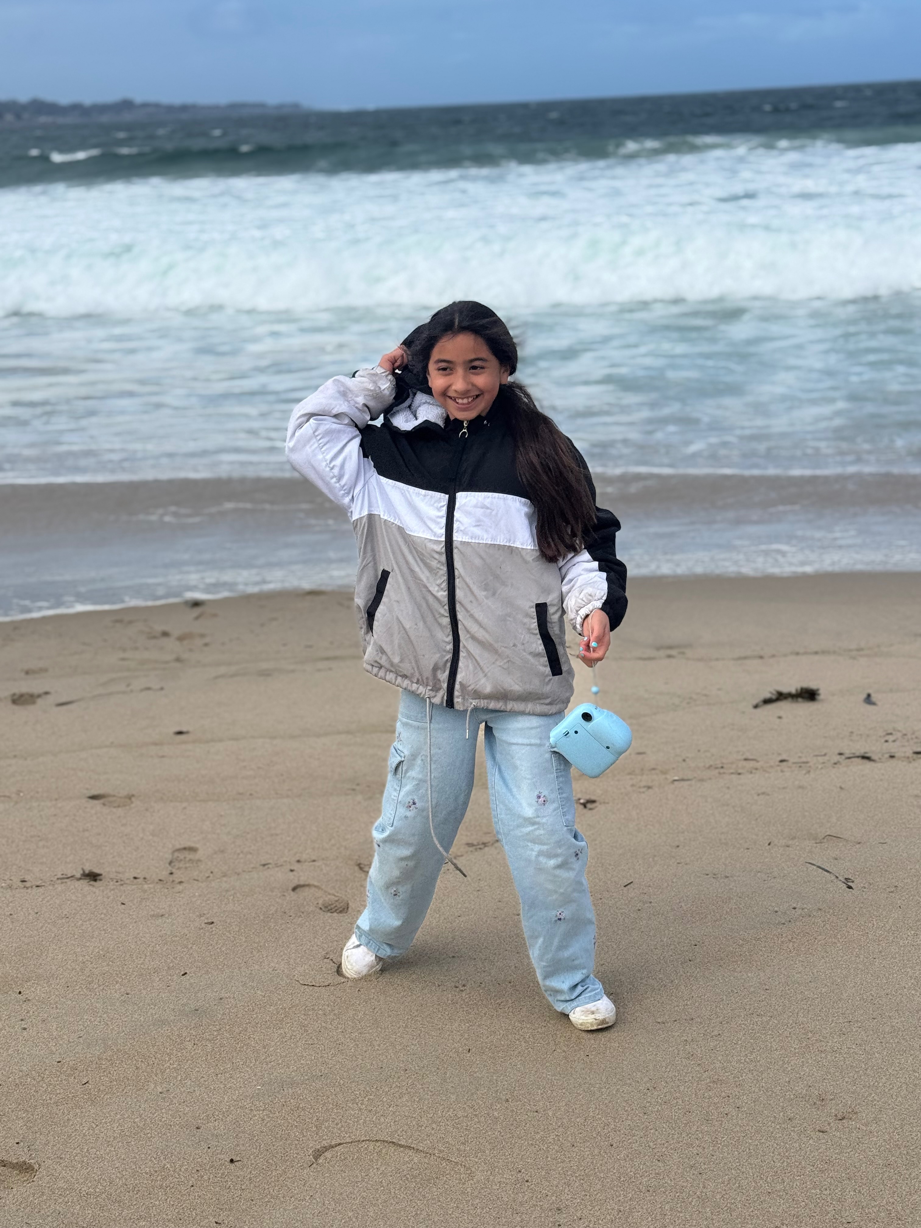 Help Reynina participate in this years Dance Competition campaign photo, 4 of 8