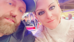 Please help Jenna & her beautiful family photo