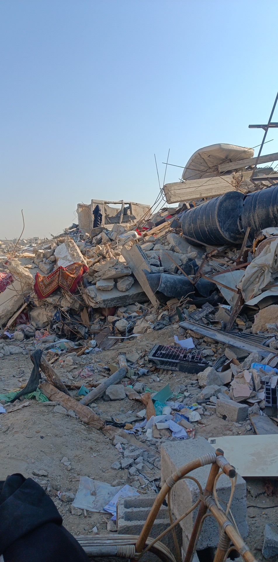 منزلي دمر في الحرب على غزة ، ساعدوني في إعادة بناءه من جديد campaign photo, 2 of 5