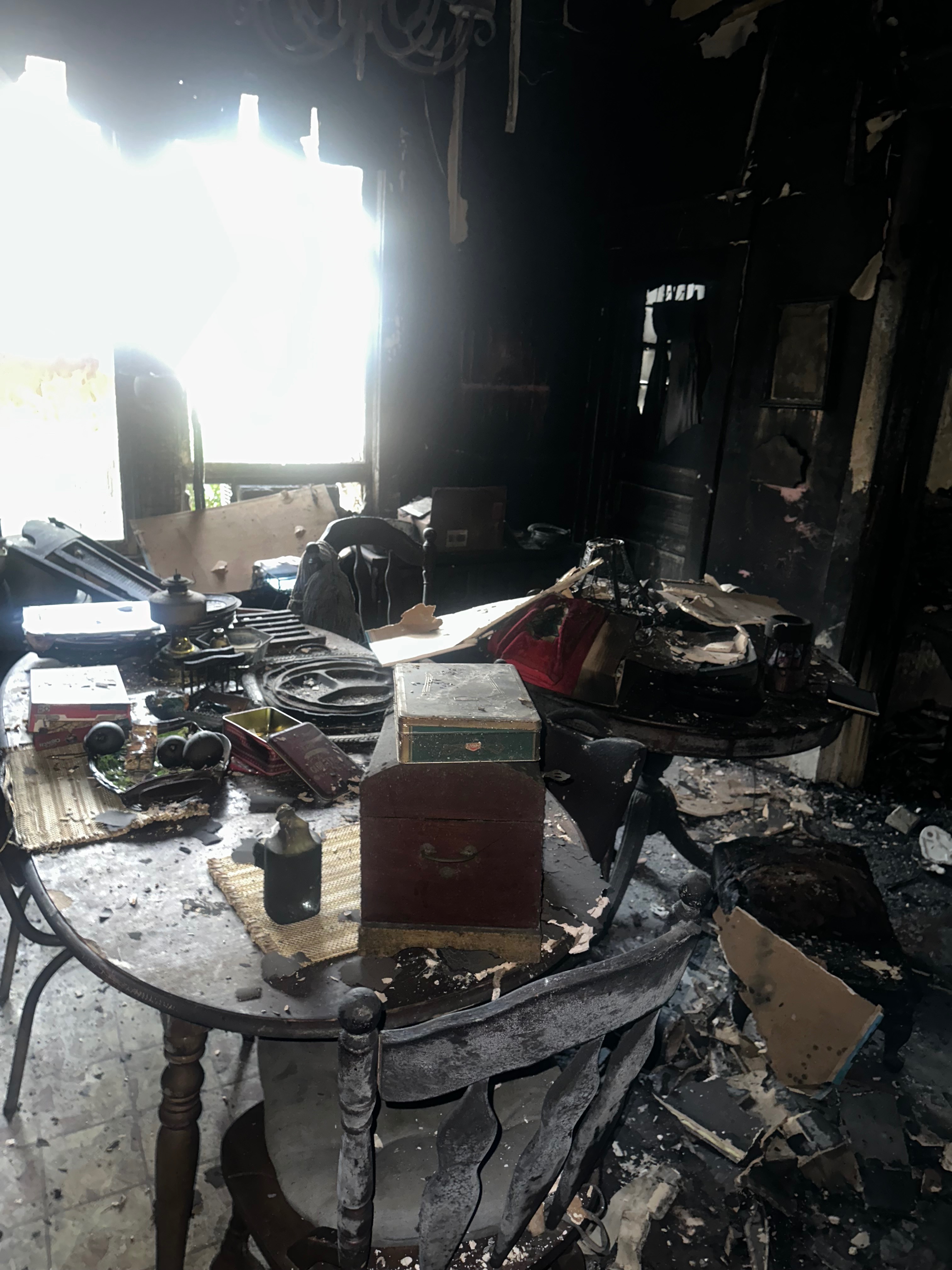 Support Diamon's Mom: Recovering from Fire Loss campaign photo, 2 of 8
